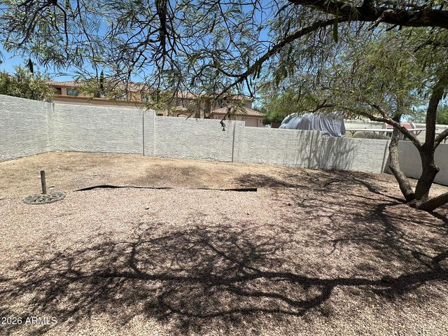 17012 E SALIDA Drive B, Fountain Hills, AZ 85268