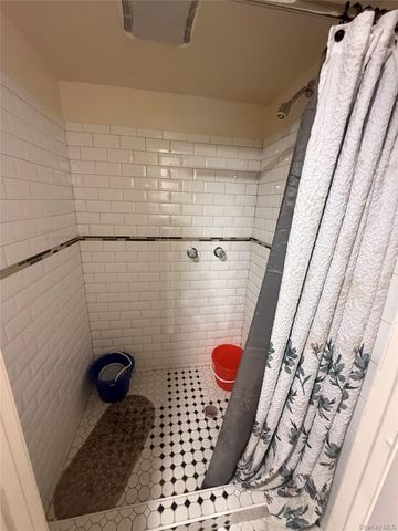 10522 Jamaica Avenue, Richmond Hill, NY 11418