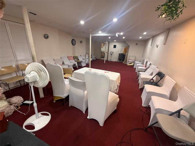 10522 Jamaica Avenue, Richmond Hill, NY 11418