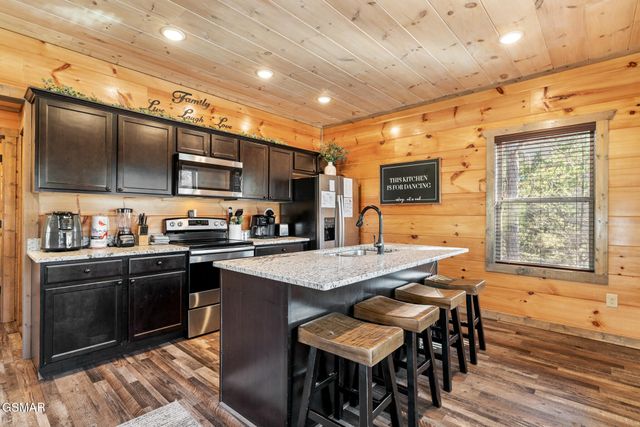 310 Paul Lafollette Way, Sevierville, TN 37876