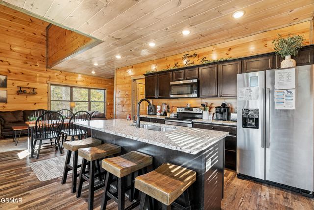 310 Paul Lafollette Way, Sevierville, TN 37876