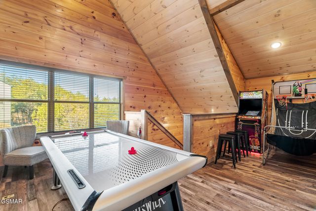 310 Paul Lafollette Way, Sevierville, TN 37876