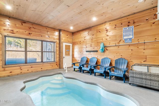 310 Paul Lafollette Way, Sevierville, TN 37876