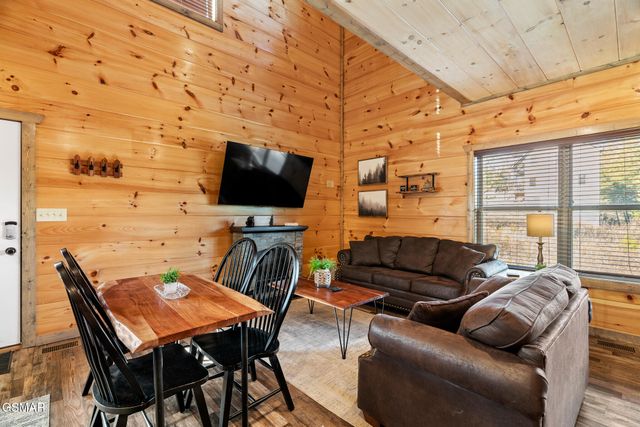 310 Paul Lafollette Way, Sevierville, TN 37876