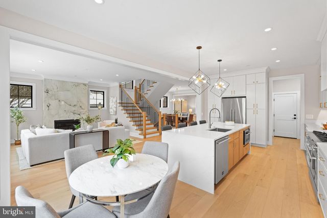 9909 DICKENS AVE, Bethesda, MD 20814