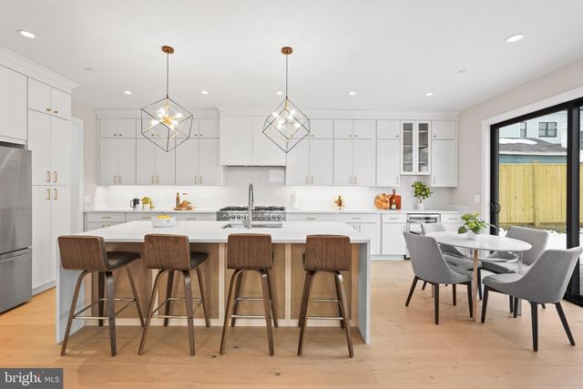 9909 DICKENS AVE, Bethesda, MD 20814