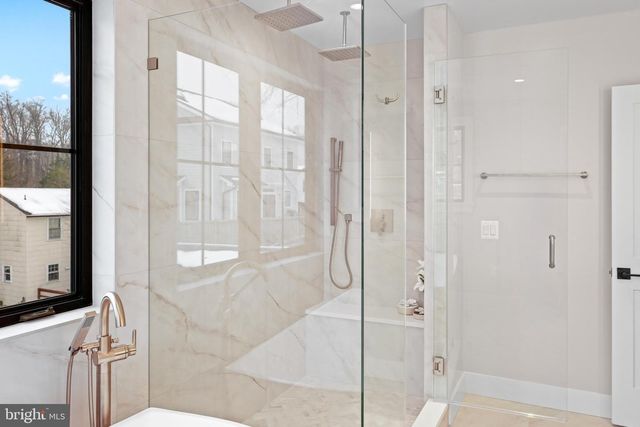 9909 DICKENS AVE, Bethesda, MD 20814