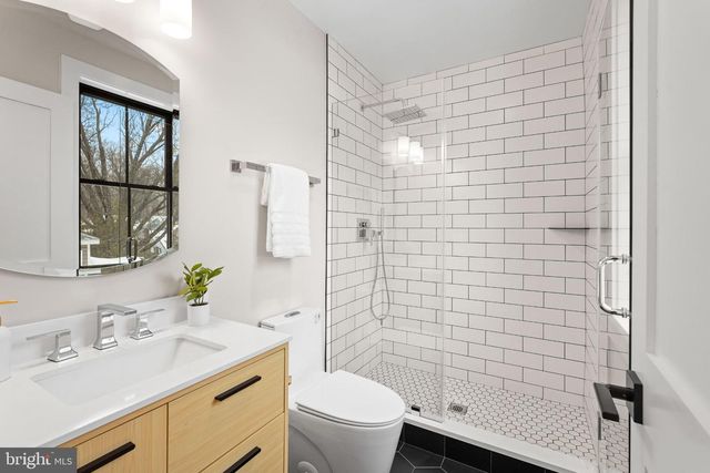 9909 DICKENS AVE, Bethesda, MD 20814