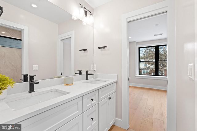 9909 DICKENS AVE, Bethesda, MD 20814