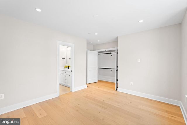 9909 DICKENS AVE, Bethesda, MD 20814