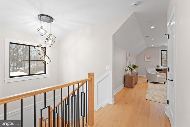 9909 DICKENS AVE, Bethesda, MD 20814