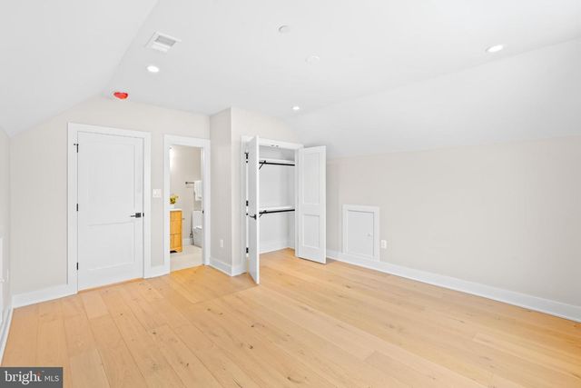 9909 DICKENS AVE, Bethesda, MD 20814