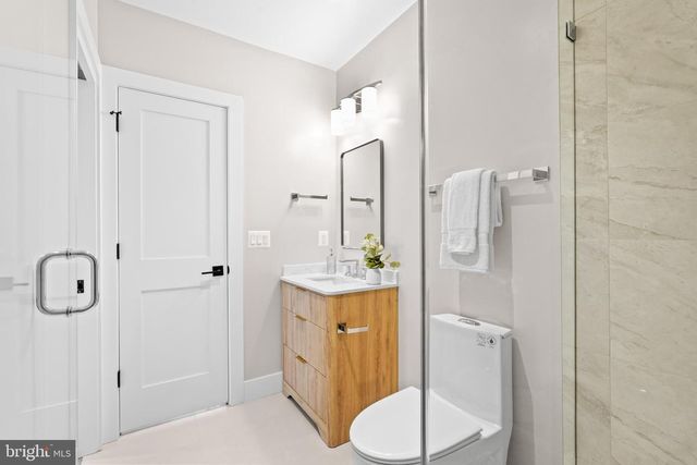 9909 DICKENS AVE, Bethesda, MD 20814