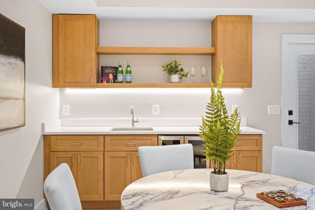 9909 DICKENS AVE, Bethesda, MD 20814