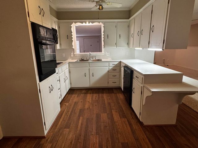 1304 Floydada, Plainview, TX 79072