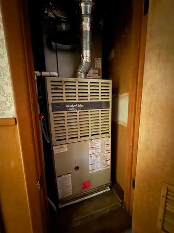 1304 Floydada, Plainview, TX 79072