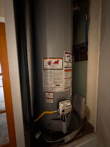 1304 Floydada, Plainview, TX 79072