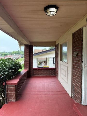 4138 College Avenue, Kansas City, MO 64130