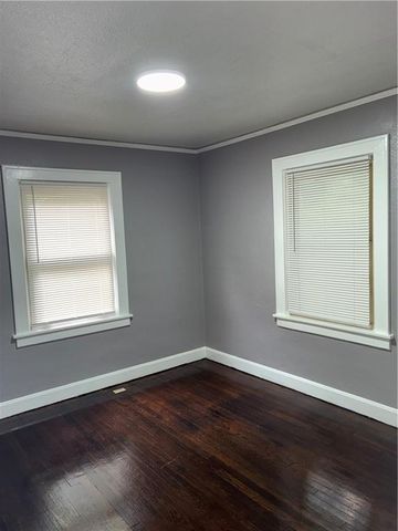4138 College Avenue, Kansas City, MO 64130