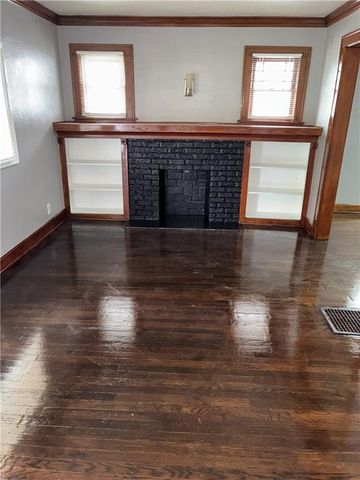 4138 College Avenue, Kansas City, MO 64130