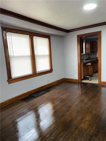 4138 College Avenue, Kansas City, MO 64130