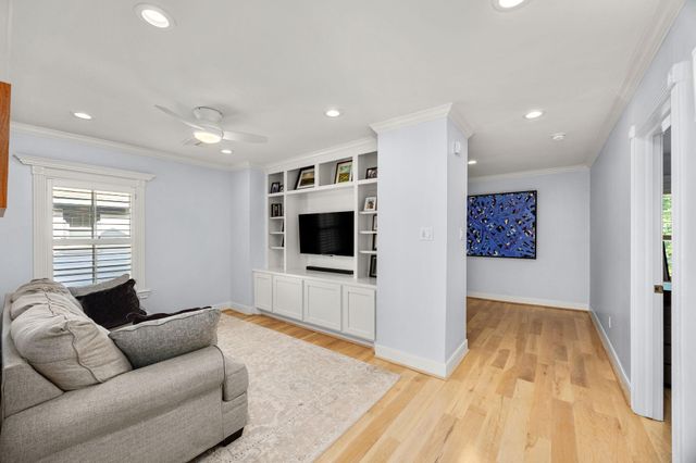 1741 Banks Street, Houston, TX 77098