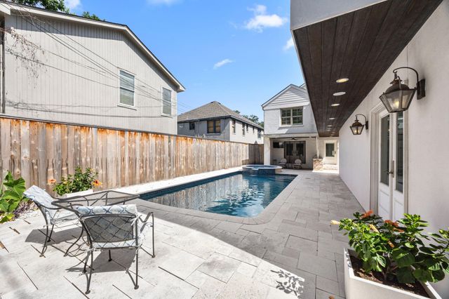1741 Banks Street, Houston, TX 77098
