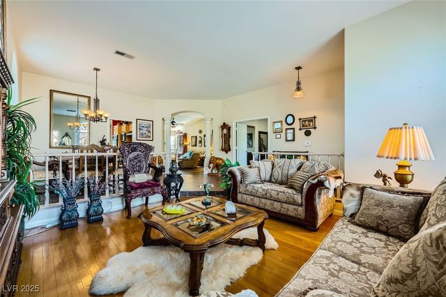 2012 Lady Lake Street, Las Vegas, NV 89128