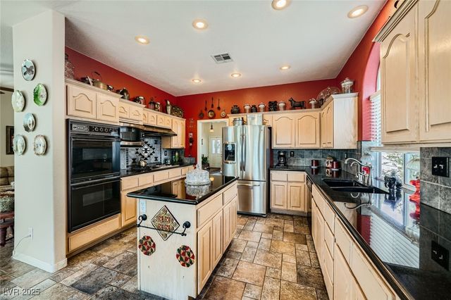 2012 Lady Lake Street, Las Vegas, NV 89128