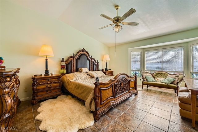 2012 Lady Lake Street, Las Vegas, NV 89128