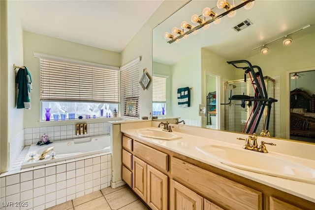 2012 Lady Lake Street, Las Vegas, NV 89128