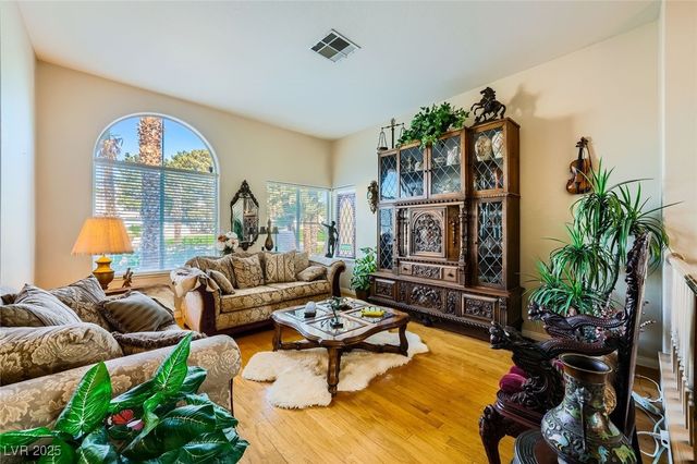 2012 Lady Lake Street, Las Vegas, NV 89128