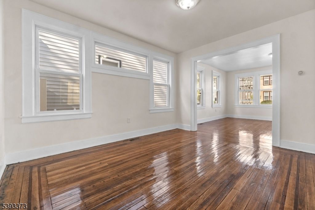 24 Irving Ave, Newark City, NJ 07112