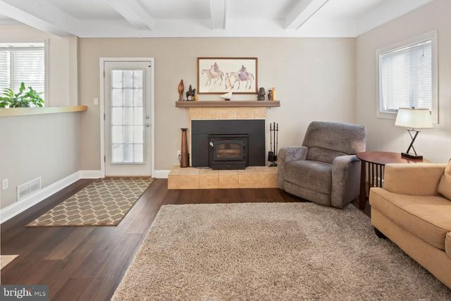 745 CORNWALLIS DR, Mount Laurel, NJ 08054