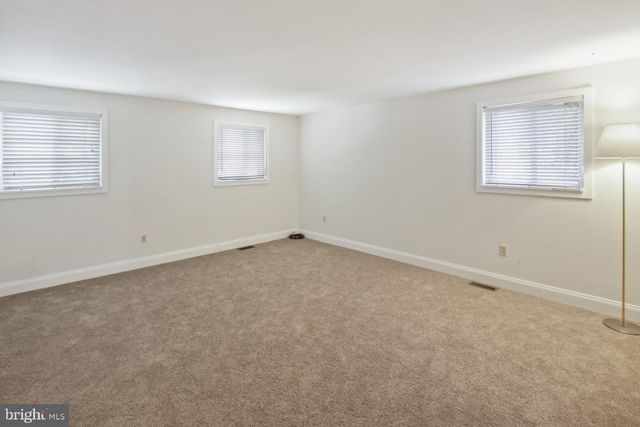 745 CORNWALLIS DR, Mount Laurel, NJ 08054