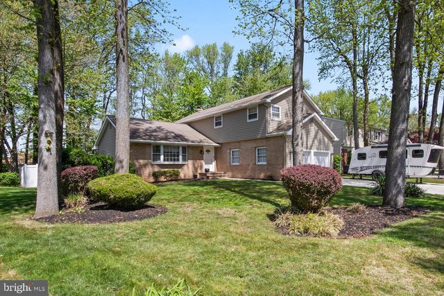 745 CORNWALLIS DR, Mount Laurel, NJ 08054