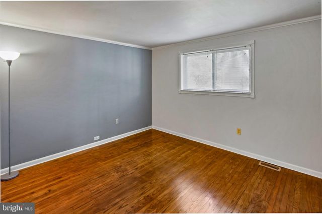 745 CORNWALLIS DR, Mount Laurel, NJ 08054