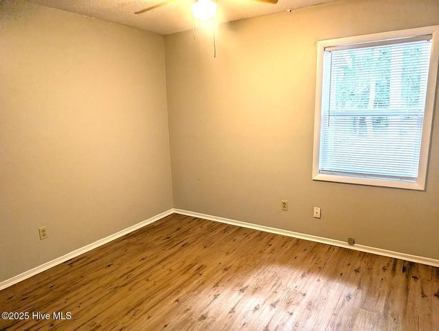 112 Twinwood Drive, Jacksonville, NC 28546
