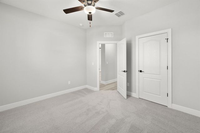 242 SW Glen Road, Port St. Lucie, FL 34953