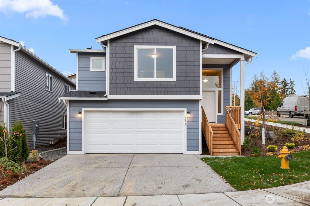 4453 74TH Drive NE, Marysville, WA 98270