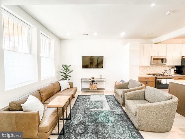 3424 9TH ST NE, Washington, DC 20017