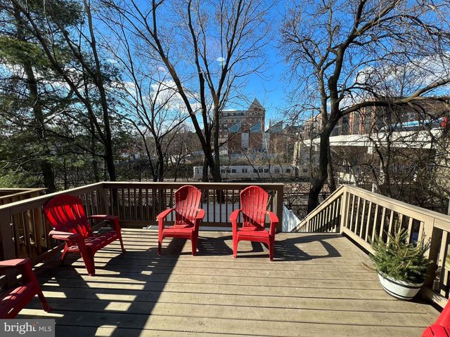 3424 9TH ST NE, Washington, DC 20017