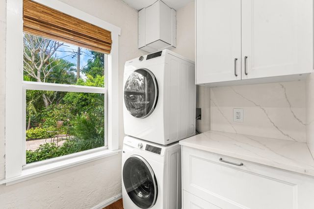 825 34th Street, West Palm Beach, FL 33407