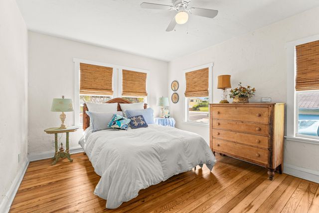 825 34th Street, West Palm Beach, FL 33407