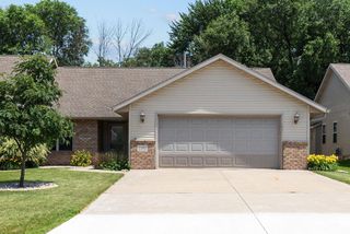 1185 BLAKES WAY, Menasha, WI 54952