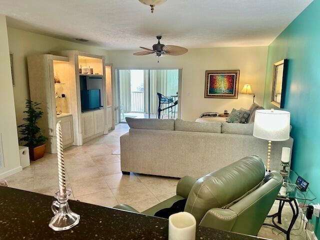 2183 SE Wild Meadow Circle, Port St. Lucie, Port St Lucie, FL 34952