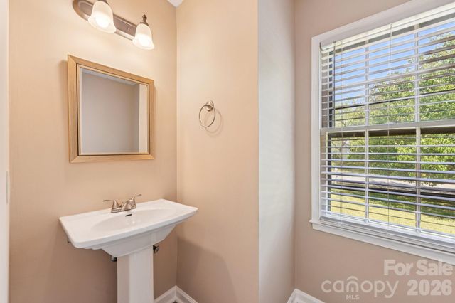 11140 Painted Tree Road, Charlotte, NC 28226