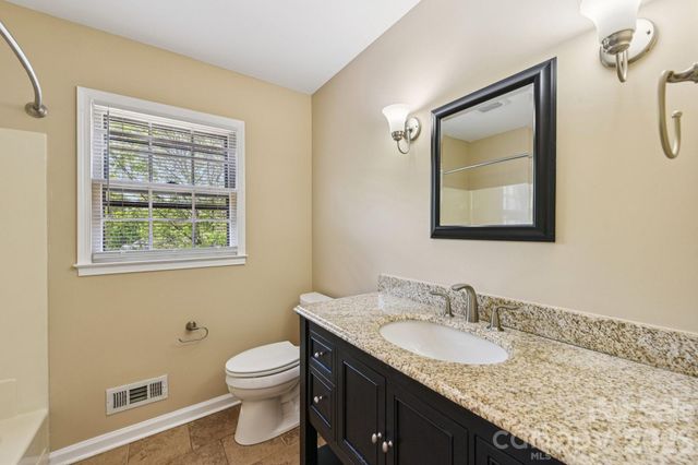 11140 Painted Tree Road, Charlotte, NC 28226