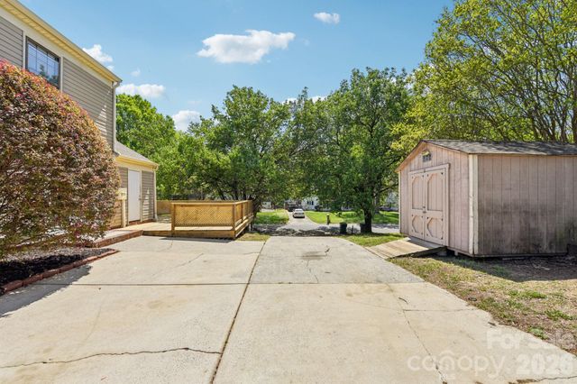 11140 Painted Tree Road, Charlotte, NC 28226