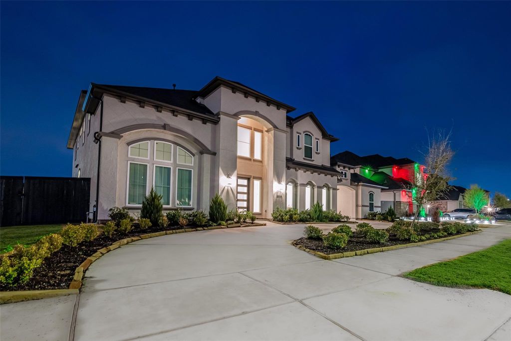 Image 2 of property listing at 2614 Page Mandarin Place, Richmond, TX 77406